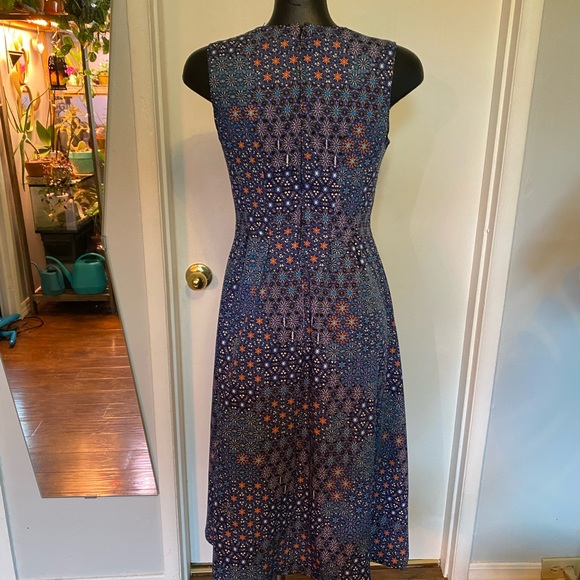 Colorful Geometric Pattern Dress - Picture 4 of 6